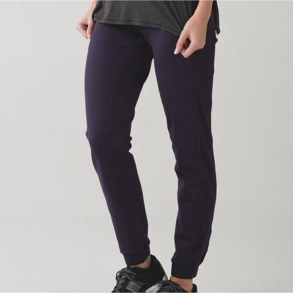 lululemon athletica Pants - NWOT Lululemon Base Runner Pants
